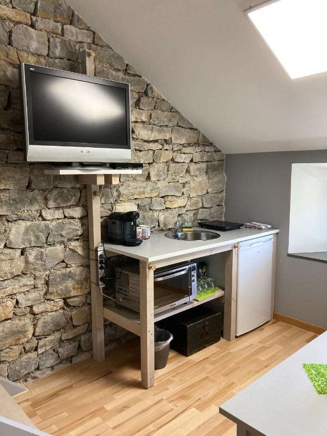 La Chambre Des Bobines Montigny-sur-l'Ain 외부 사진